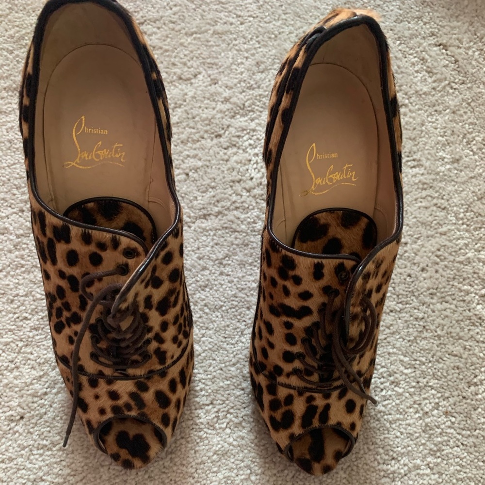 Lady Darby by Cristian Louboutin!!!